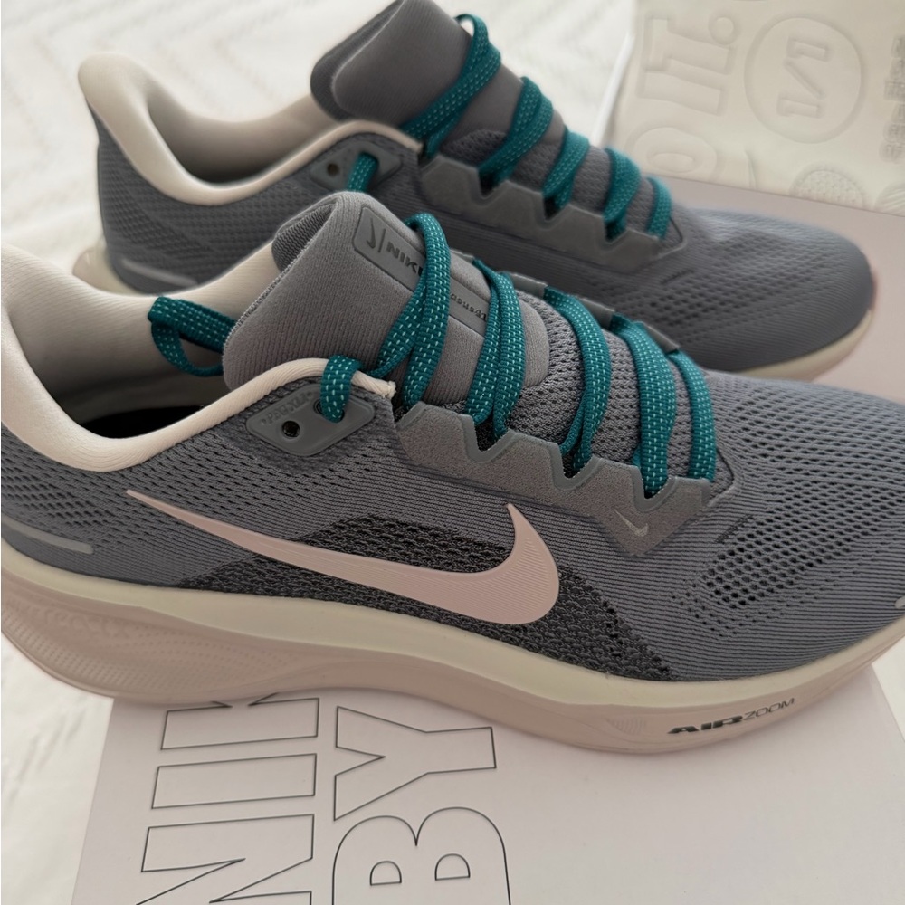 ‘Nike By You' Custom Shoe, size 9 women’s